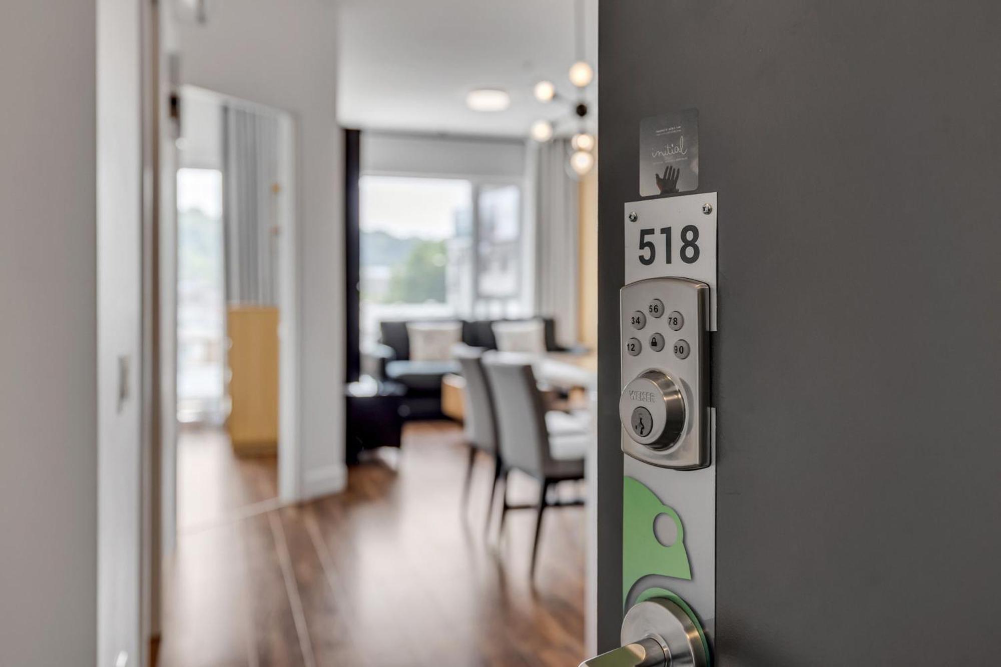 Initial / Spritz / Downtown Qc +Stat Apartment ควิเบกซิตี้ ภายนอก รูปภาพ